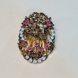 Victorian Lady Brooch Pendant Pink Rhinestone Pearl Gold Tone Pin Necklace
